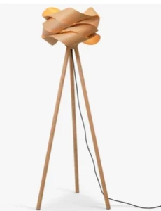 עץ טבעי מסוגנן